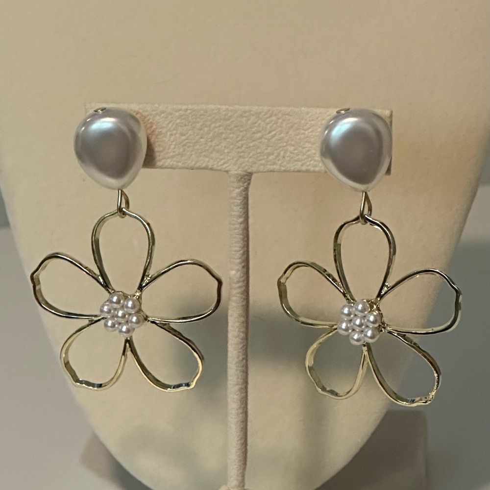 Gold and Pearl Floral Earrings
